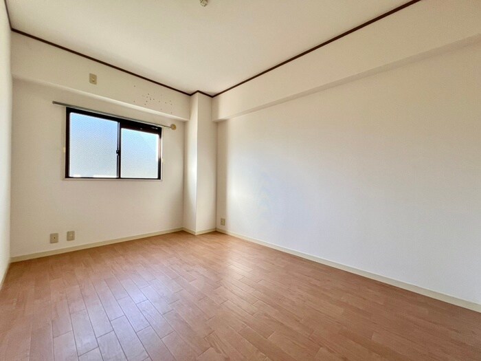 物件内観写真10　(居室)