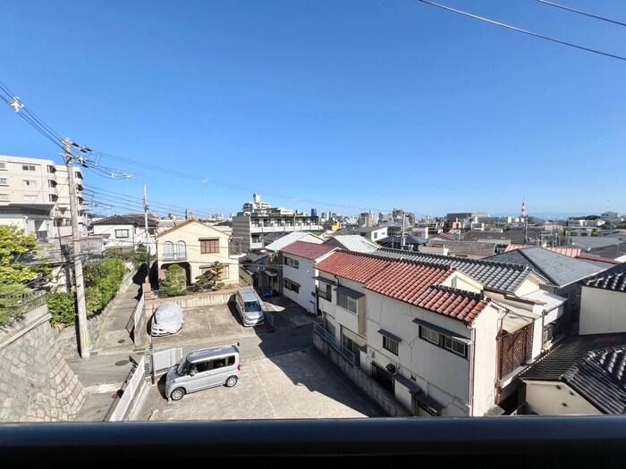 物件内観写真17　(室内からの展望)