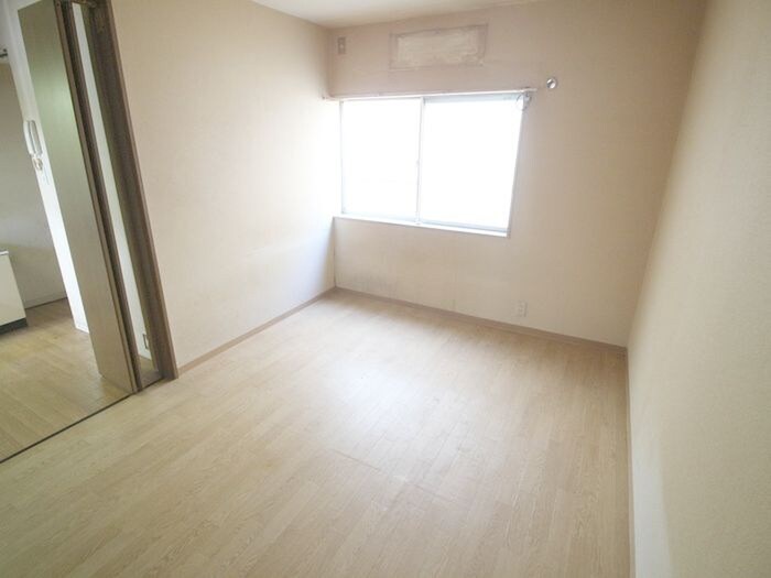 物件内観写真15　(居室)