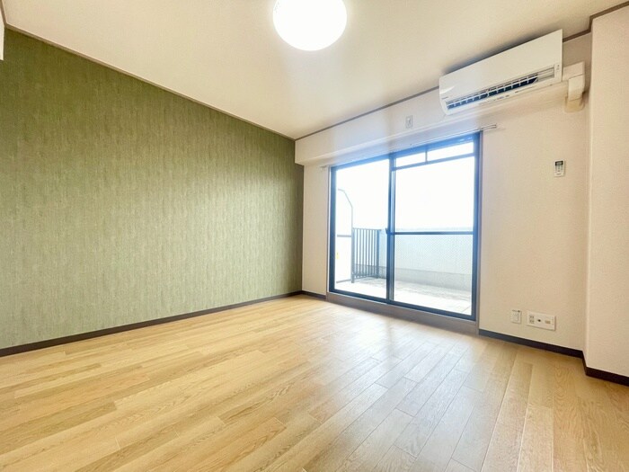 物件内観写真8　(居室)