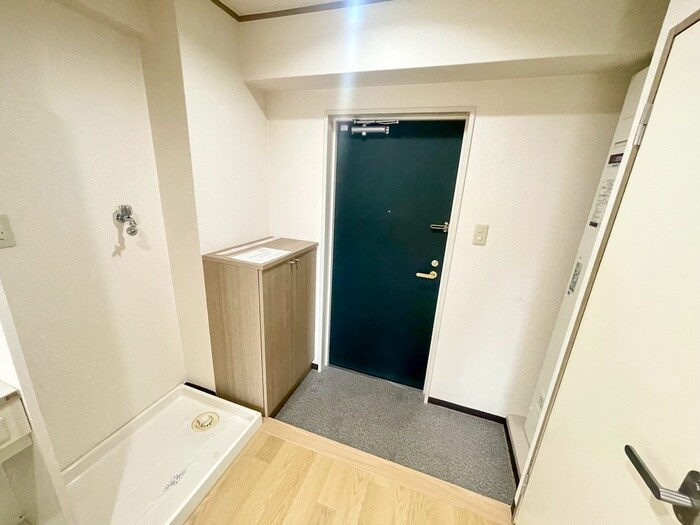 物件内観写真17　(玄関)