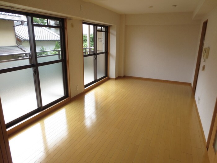 物件内観写真10　(居室)