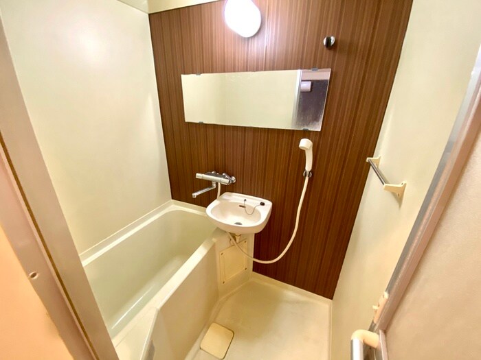 物件内観写真8　(バス／シャワールーム等)