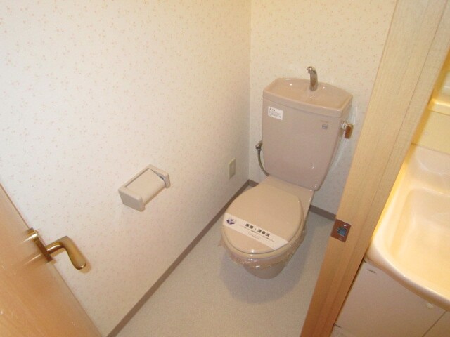 物件内観写真14　(トイレ)