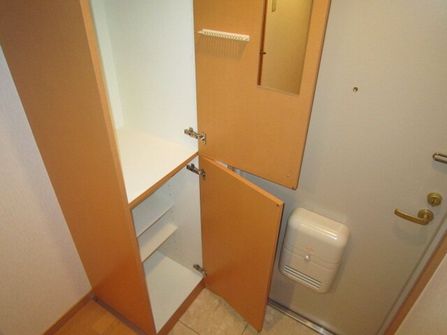 物件内観写真15　(靴箱)