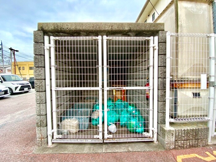 物件外観写真5　(建物設備)