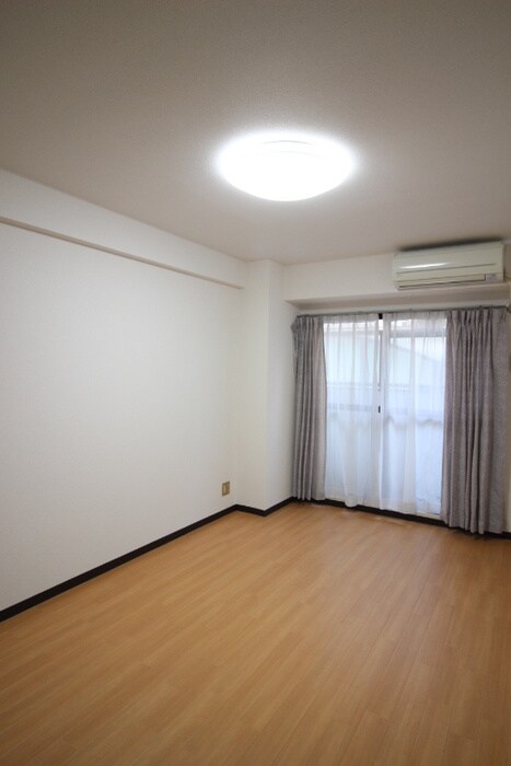 物件内観写真11　(居室)