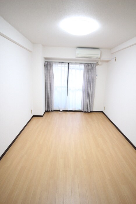 物件内観写真15　(居室)