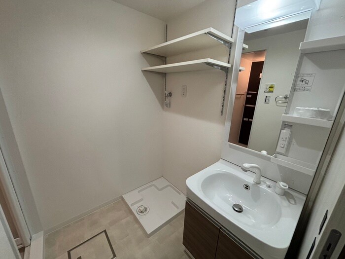 物件内観写真13　(洗濯機置場)