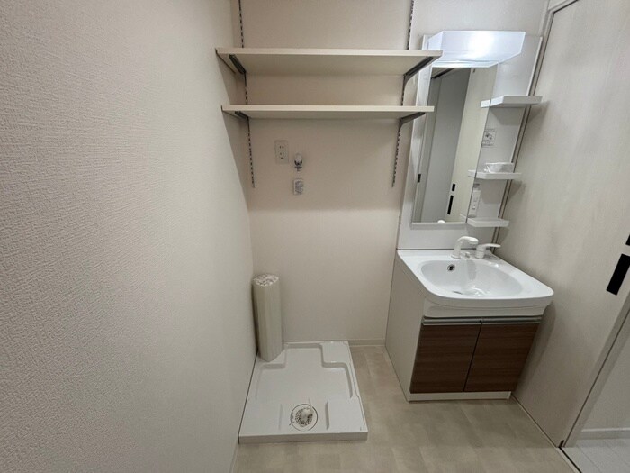 物件内観写真14　(洗濯機置場)