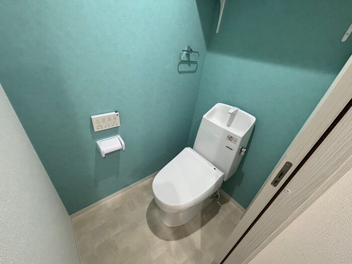 物件内観写真14　(トイレ)