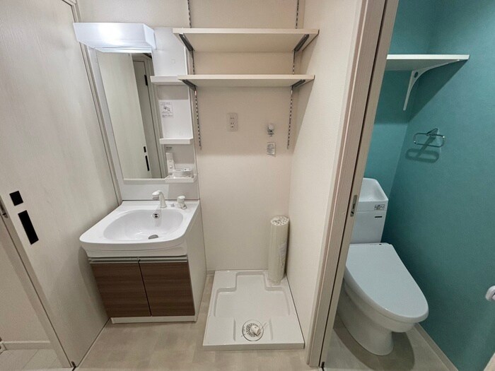 物件内観写真15　(洗濯機置場)