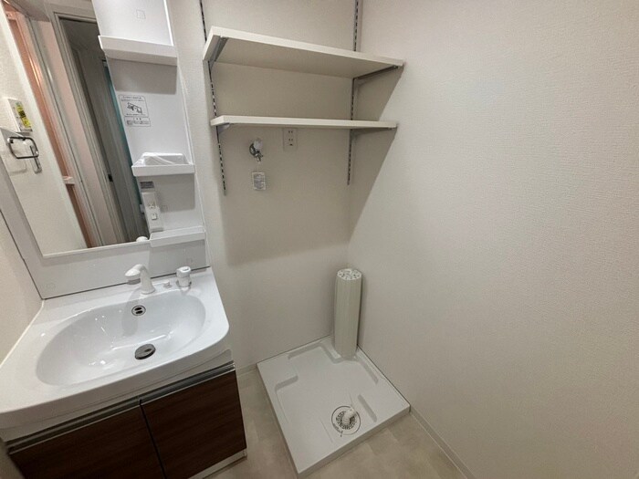 物件内観写真15　(洗濯機置場)