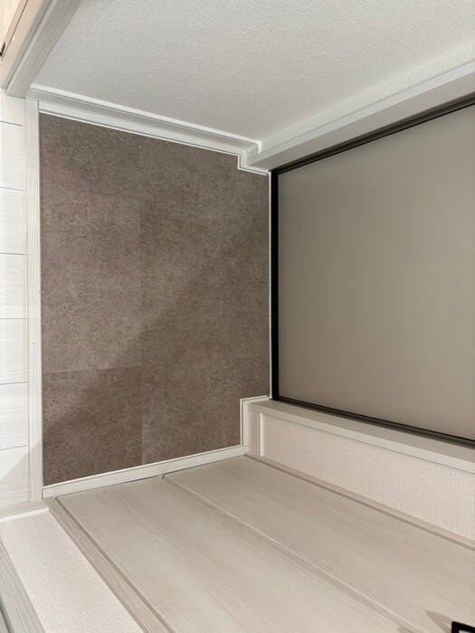 物件内観写真16　(玄関)