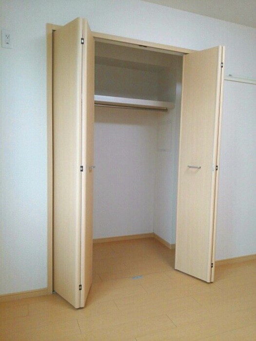 物件内観写真10　(収納)