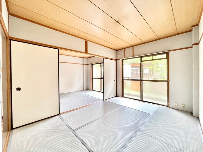 物件内観写真8　(居室)