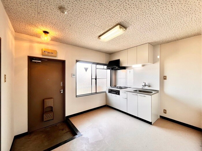 物件内観写真9　(居室)