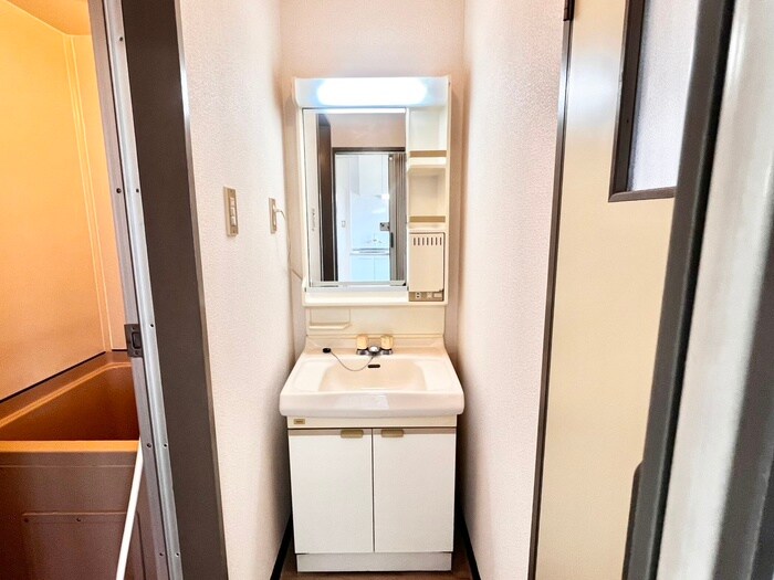 物件内観写真16　(洗面)