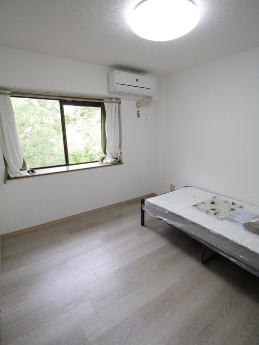 物件内観写真8　(洗面)