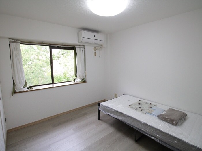 物件内観写真9　(ベランダ・バルコニー)