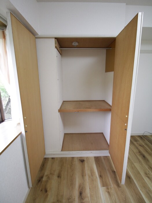 物件内観写真11　(収納)