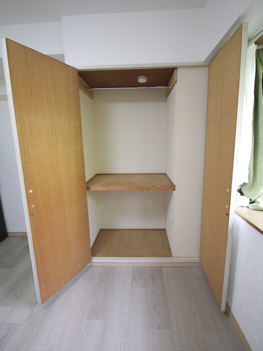 物件内観写真15　(収納)