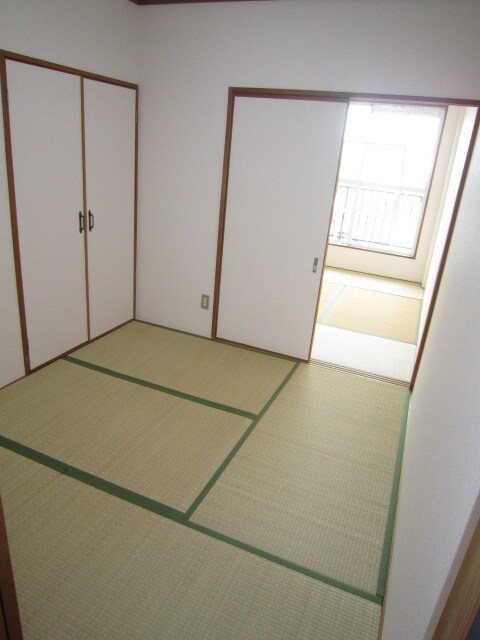 物件内観写真9　(居室)