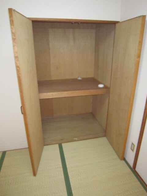 物件内観写真10　(収納)