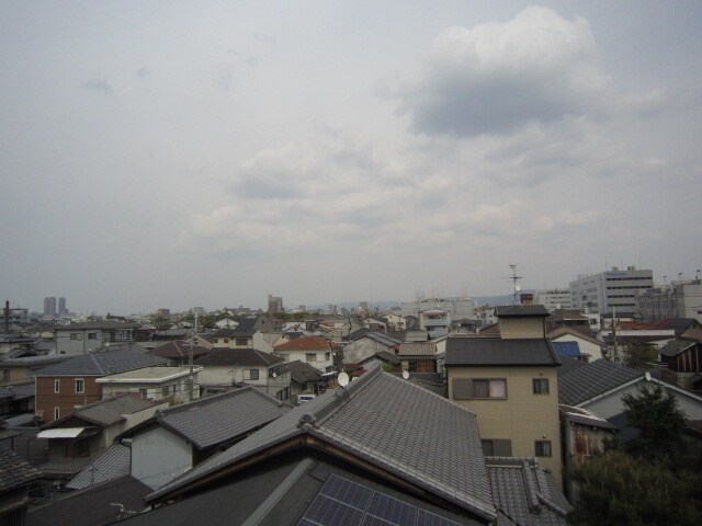 物件内観写真16　(室内からの展望)