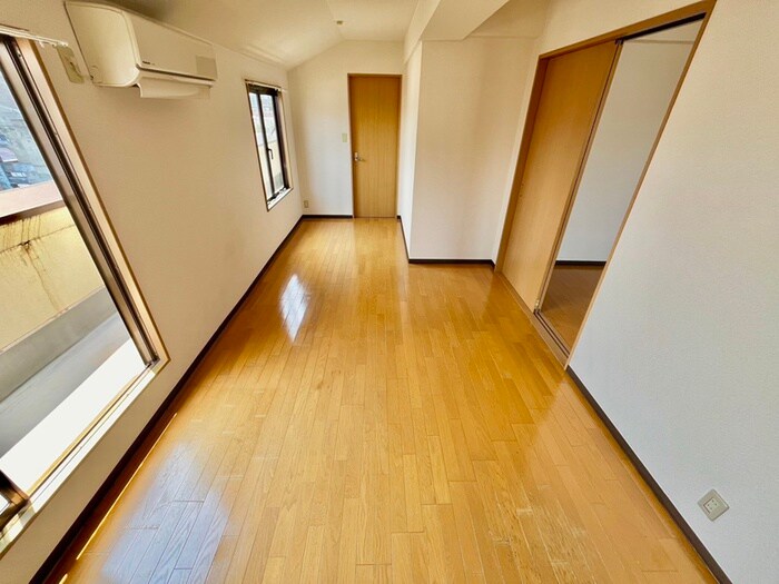 物件内観写真14　(居室)