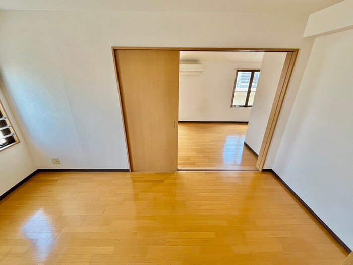 物件内観写真18　(居室)