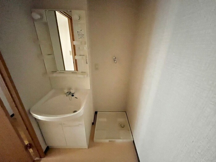 物件内観写真21　(洗濯機置場)