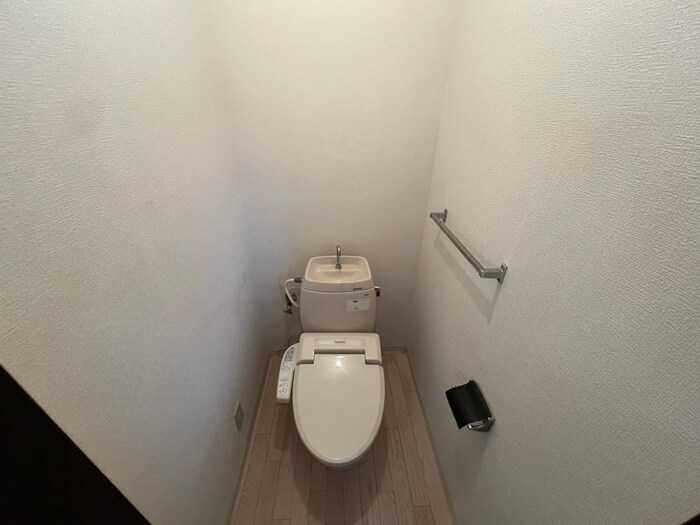物件内観写真10　(トイレ)