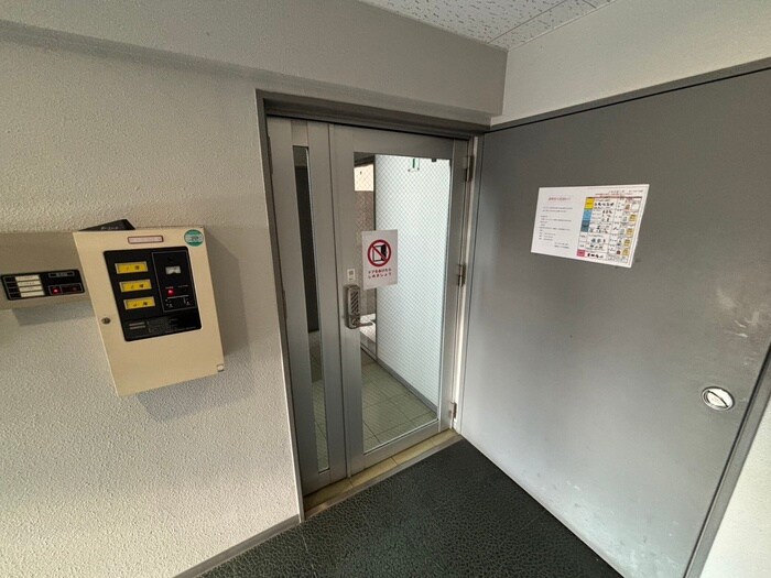 グレ－スコ－ト白川のエントランス部分