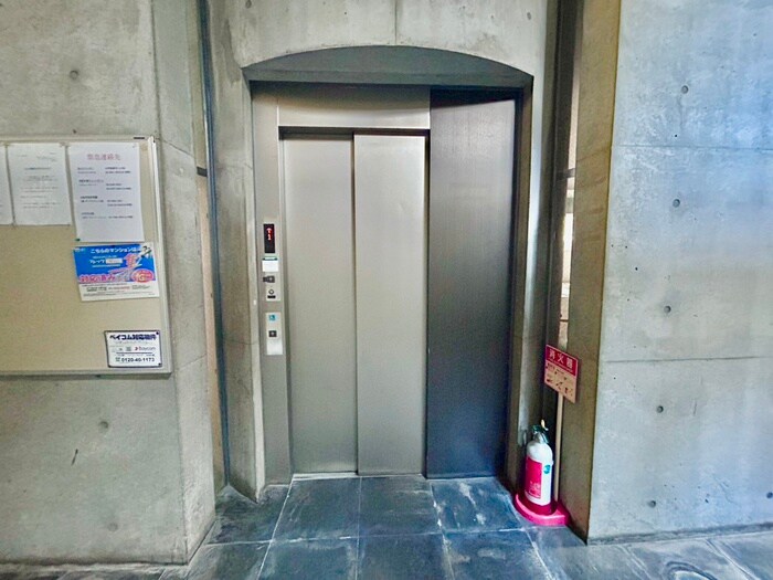 物件外観写真6　(建物設備)