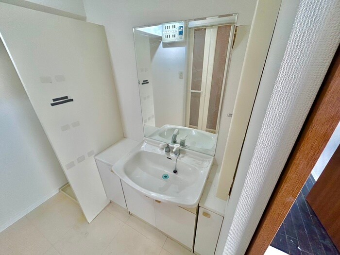 物件内観写真11　(洗面)