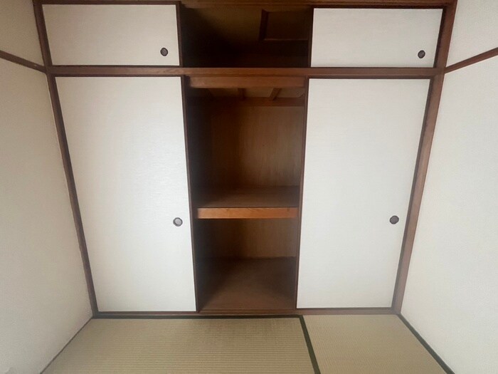 物件内観写真16　(収納)