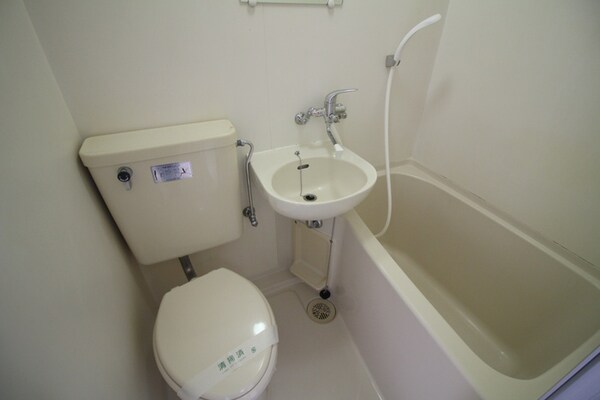 バス／シャワールーム等