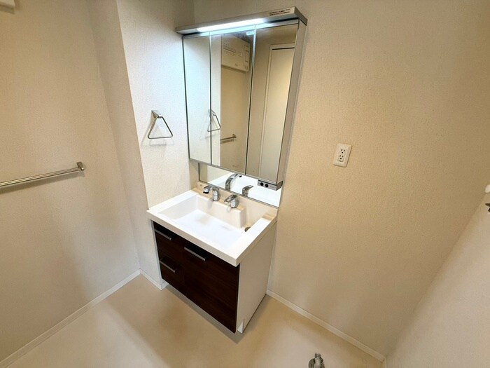 物件内観写真10　(洗面)