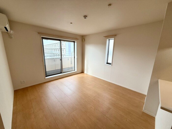 物件内観写真13　(居室)