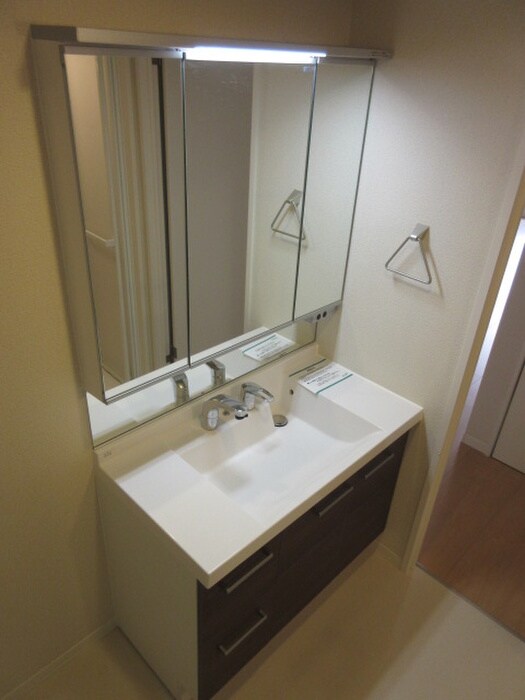 物件内観写真16　(洗面)