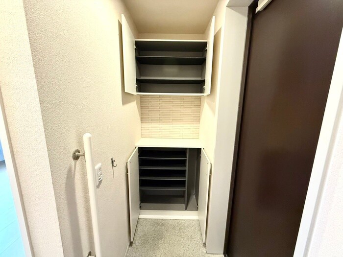 物件内観写真20　(靴箱)