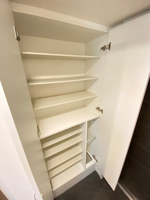 物件内観写真14　(靴箱)