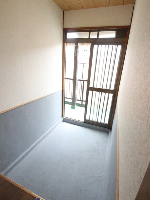 物件内観写真17　(玄関)