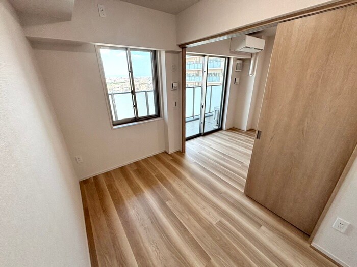 物件内観写真18　(居室)