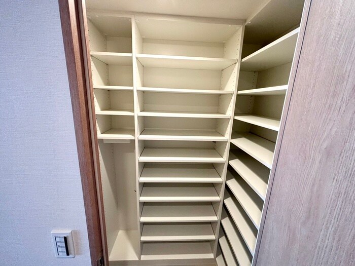 物件内観写真21　(靴箱)