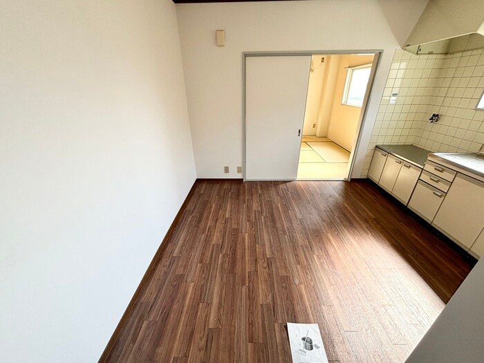 物件内観写真21　(廊下)