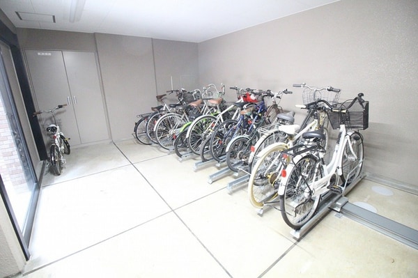 駐輪場