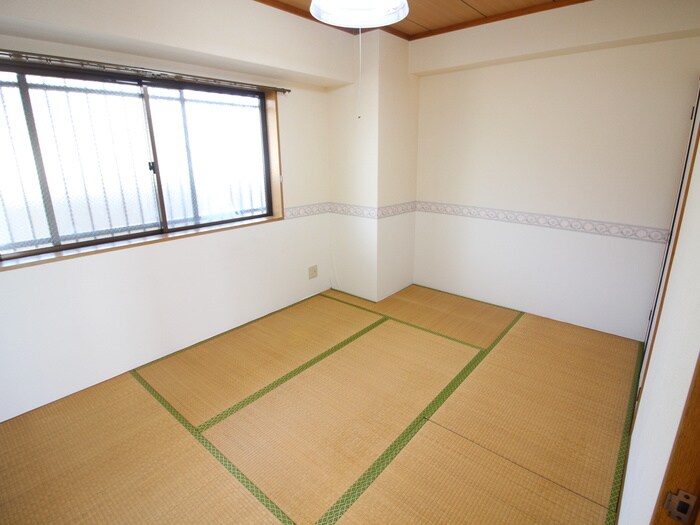 物件内観写真10　(居室)