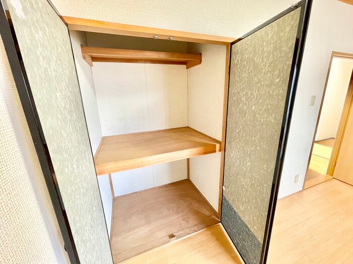 物件内観写真13　(収納)